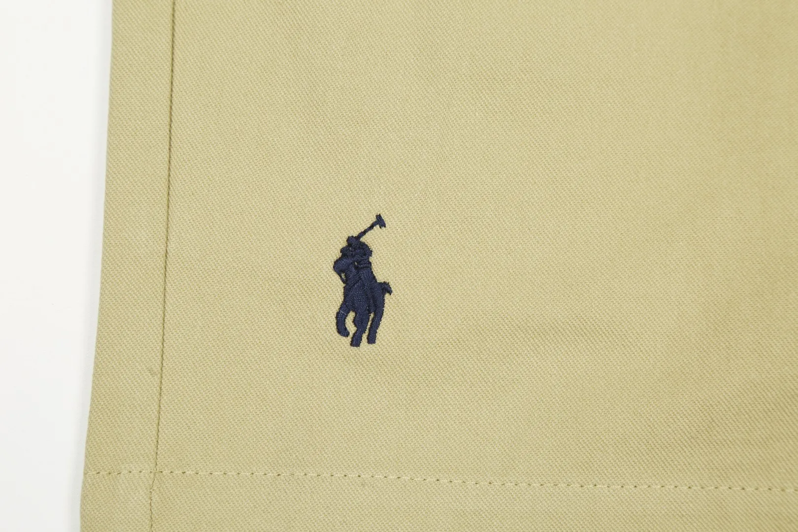 P146 White background picture [popular in summer] Style number: 25051# Color: black/navy blue/khaki/off-white/matte pink Size: S to 100% restoration of workmanship, fake placket design with front waves, double stitched lines covering the independent waistband, 0.6 thread pressure for the whole garment ✅ - RL/women's classic drawstring cotton shorts, super long and wide-leg style, the upper body does not stick to the legs, breathable and cool, drawstring elastic waist, easy to wear and match, all shirts and short-sleeved suits are good-looking. If you like the lazy style, you must buy the refreshing commuting OOTD, practical and full, a must-have item for the summer wardrobe, clean and refreshing